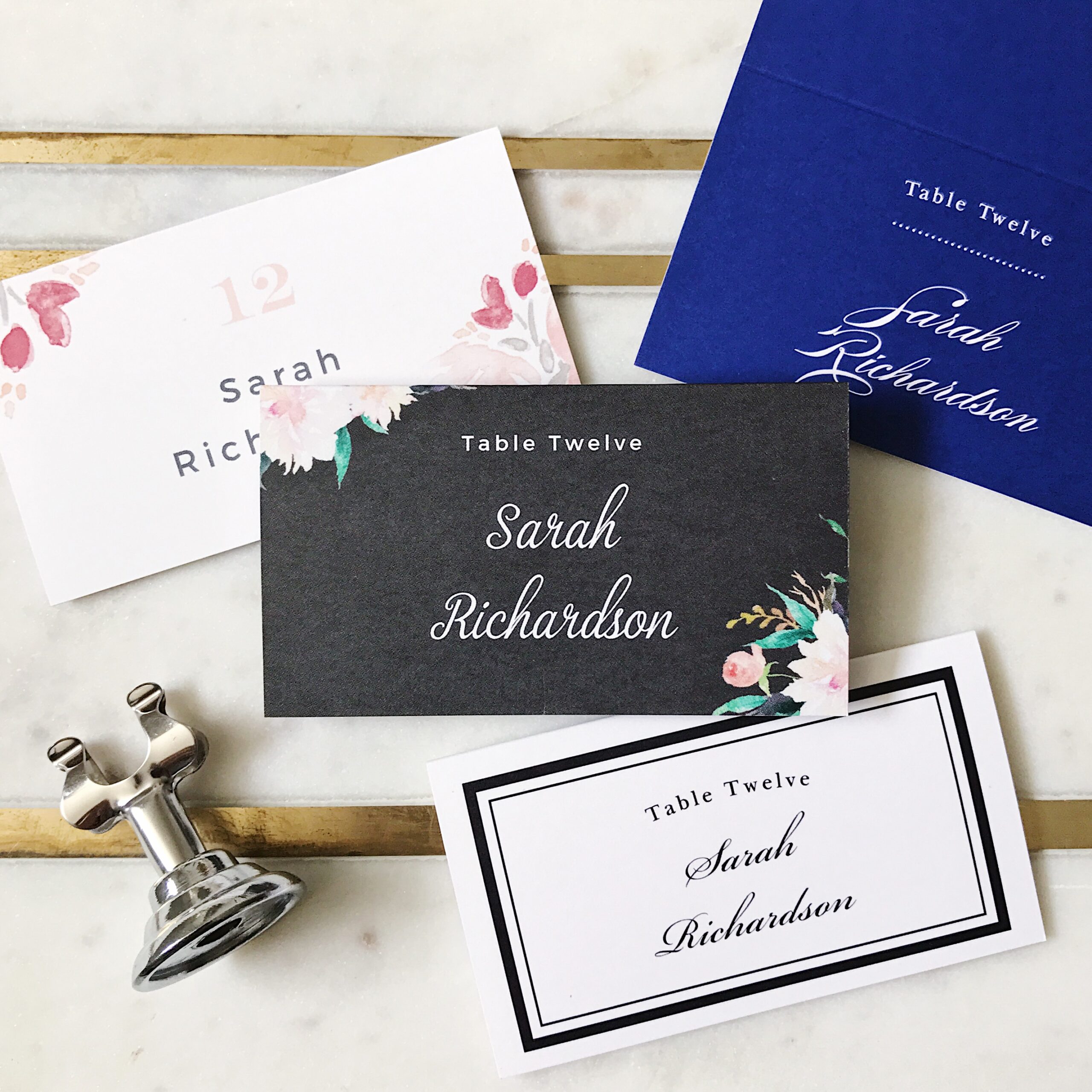 How to Look Perfect in Photos for your Elegant Wedding Invitation